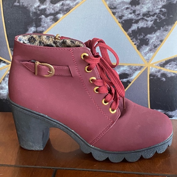Cute Burgundy Booties - Picture 3 of 5